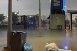 多家西媒：纽约风暴越来越严重，皇马飞机盘旋一个多小时无法降落
